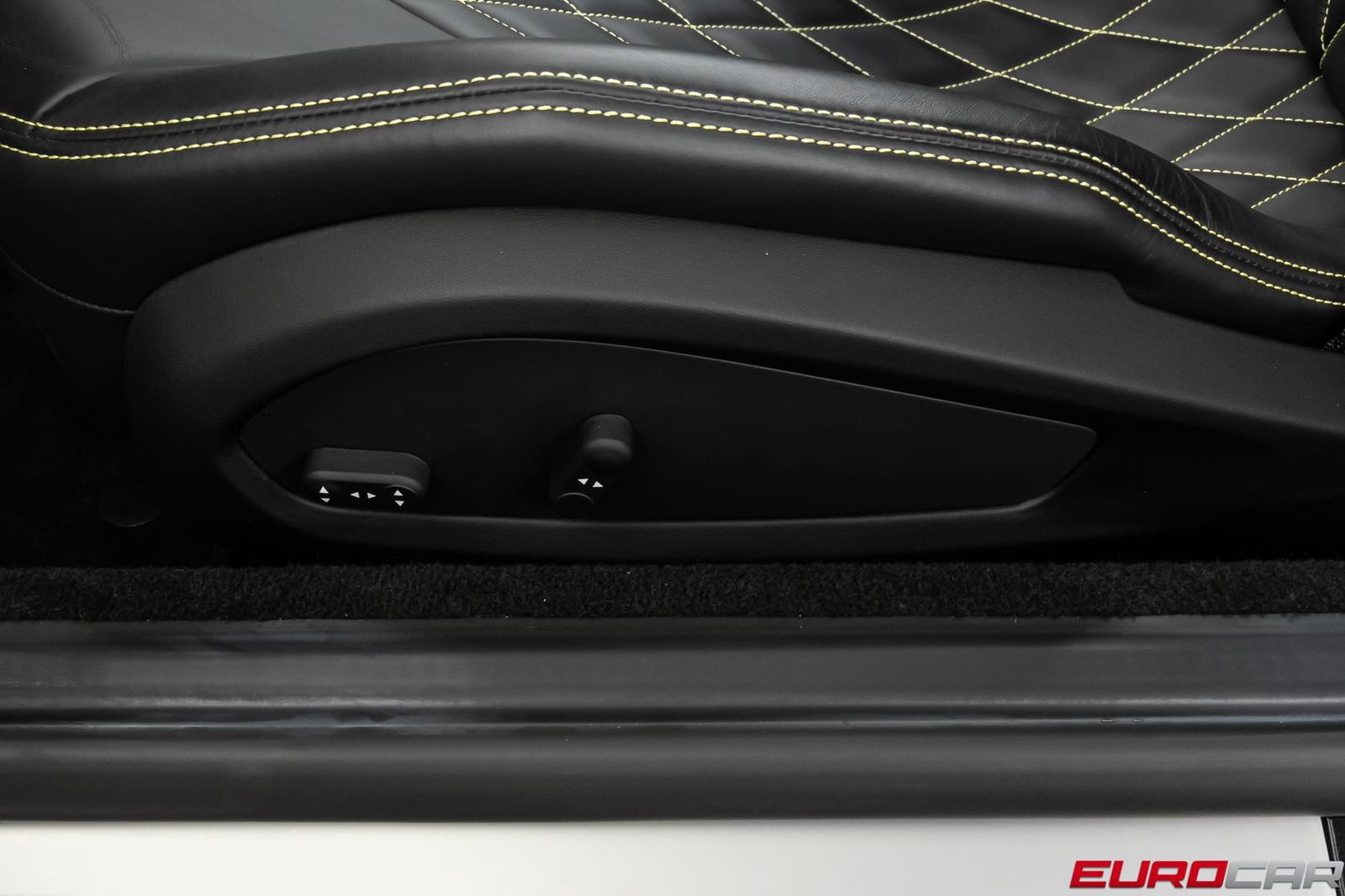 Used 2022 Ferrari 812 GTS RWD image 47