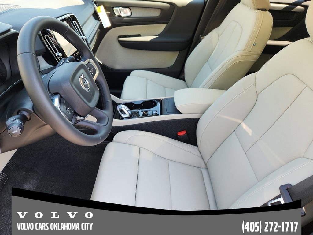 New 2026 Volvo XC40 B4 Plus w/ Protection Package Premier image 12