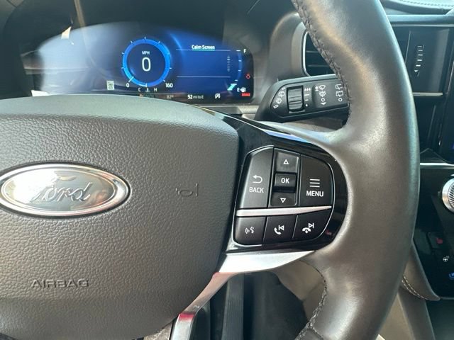 Used 2022 Ford Explorer Platinum w/ Equipment Group 601A AWD/4WD image 16