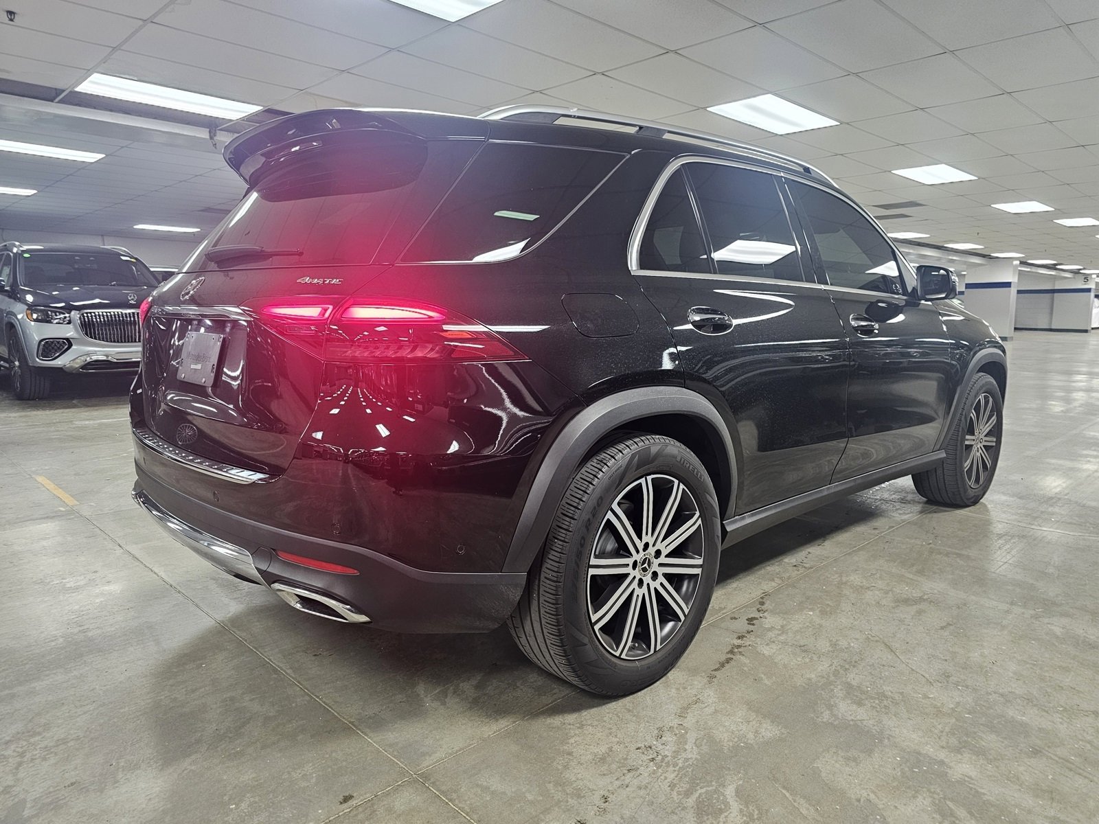 Used 2024 Mercedes-Benz GLE 350 4MATIC image 2
