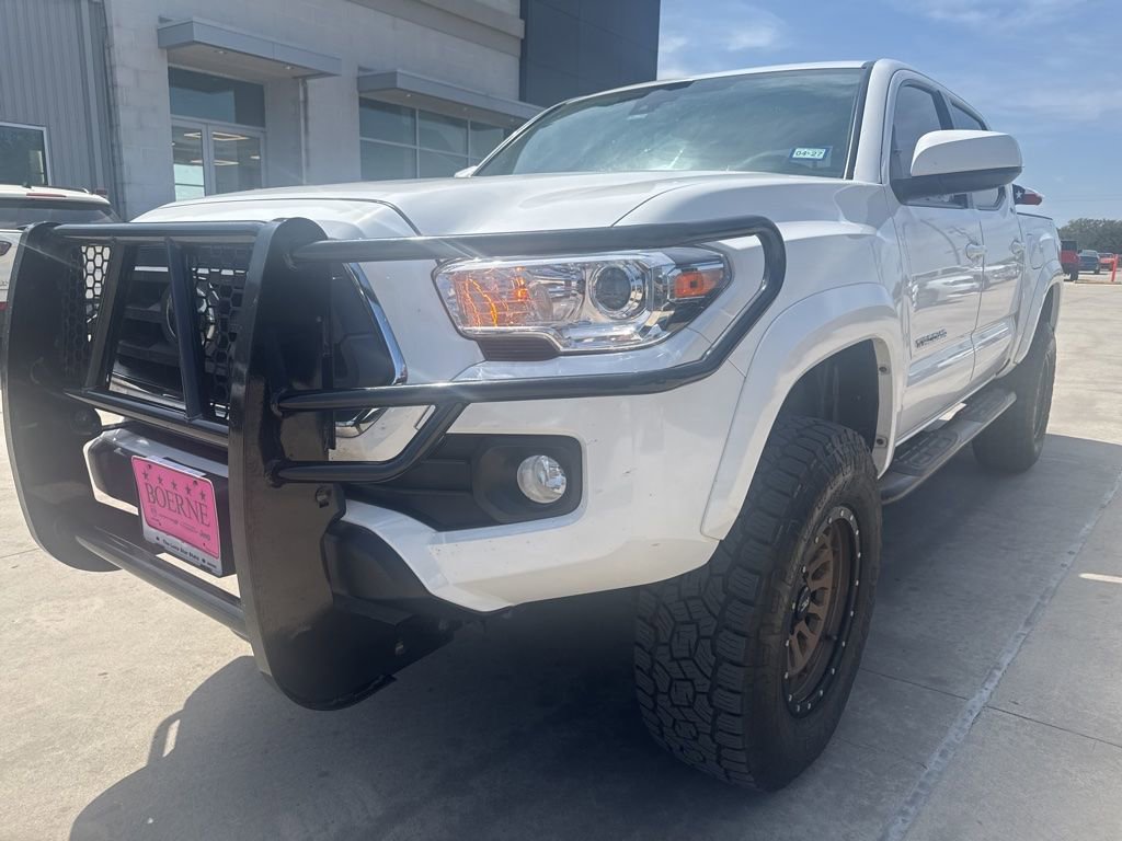 Used 2021 Toyota Tacoma SR5 image 3