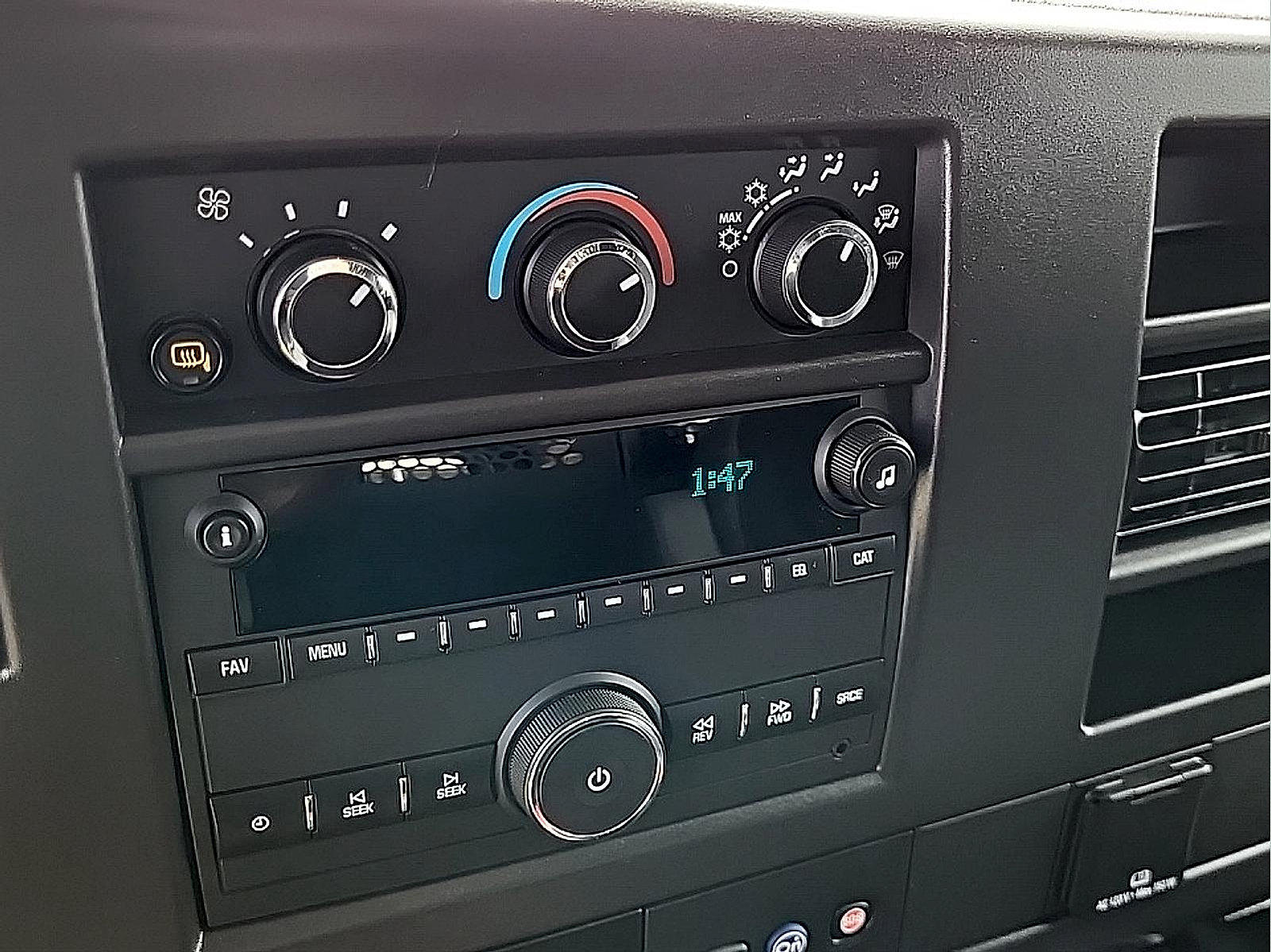 Used 2025 Chevrolet Express 2500 w/ Driver Convenience Package RWD image 20