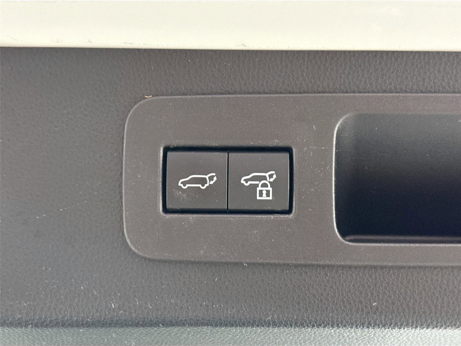 Used 2024 Lexus LX 600 F Sport image 42