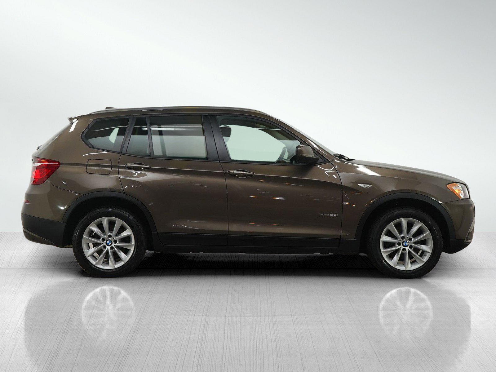 Used 2014 BMW X3 xDrive28i AWD/4WD image 6