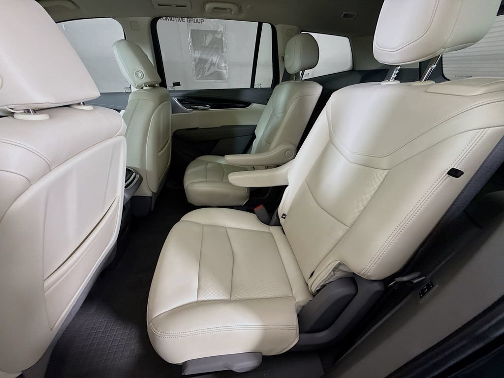 Used 2023 Cadillac XT6 Premium Luxury FWD image 25