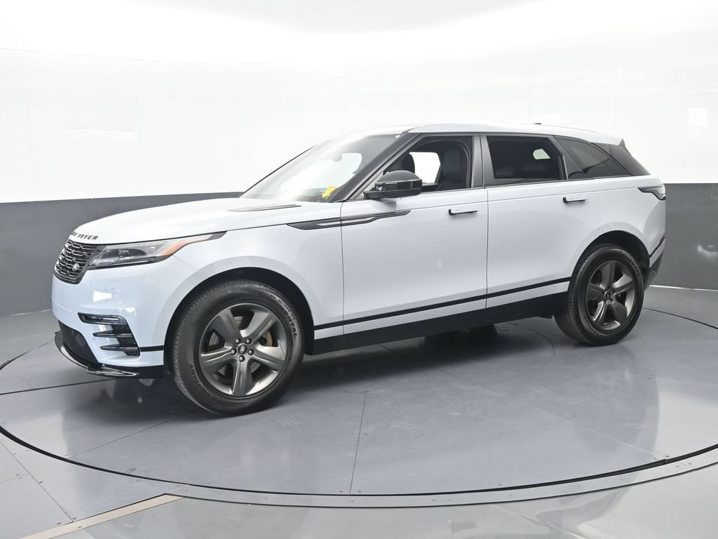 Used 2025 Land Rover Range Rover Velar Dynamic SE AWD/4WD image 2