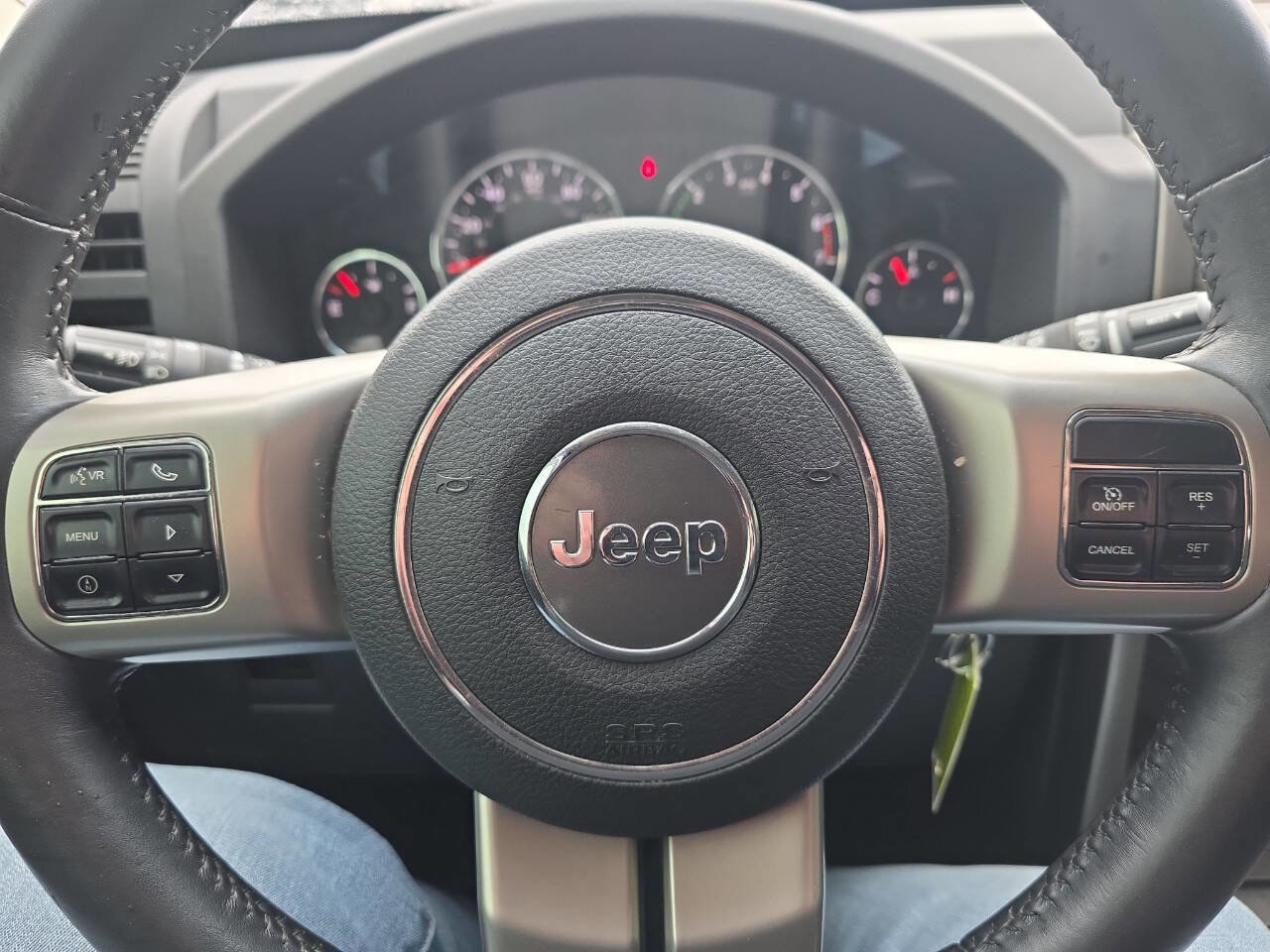 Used 2011 Jeep Liberty Limited image 21