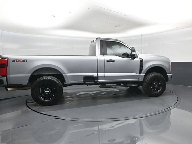 Used 2023 Ford F250 XL w/ STX Appearance Package AWD/4WD image 3