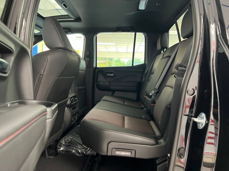 New 2026 Honda Ridgeline Black Edition image 15