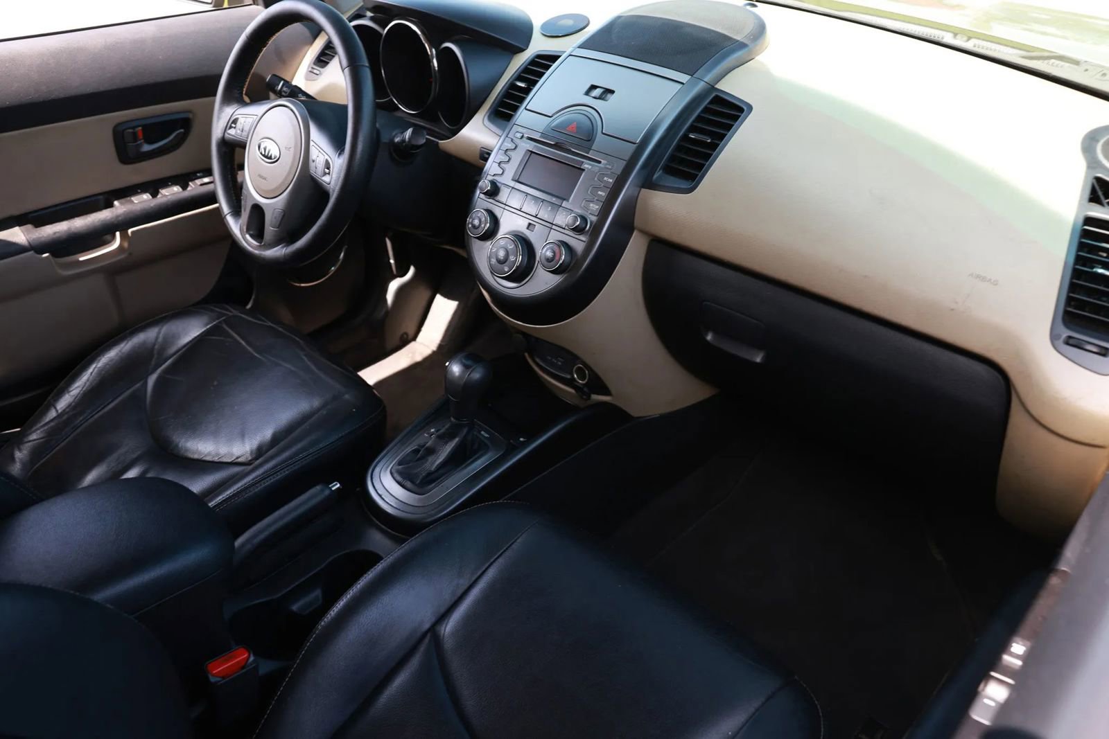 Used 2011 Kia Soul ! FWD image 18