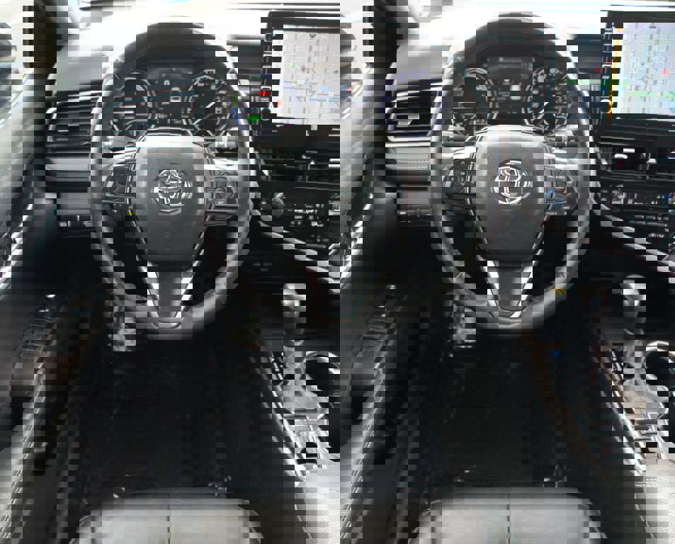 Used 2024 Toyota Camry XSE w/ Navigation Package image 5
