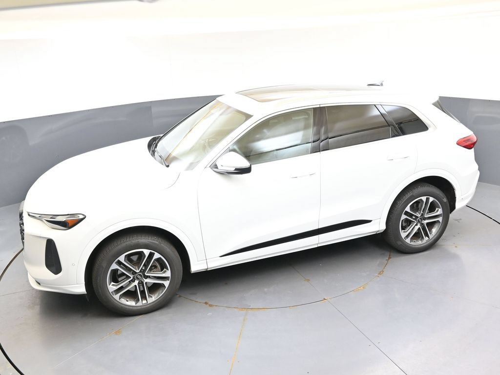 Certified 2025 Audi Q5 Premium w/ Convenience Package AWD/4WD image 38