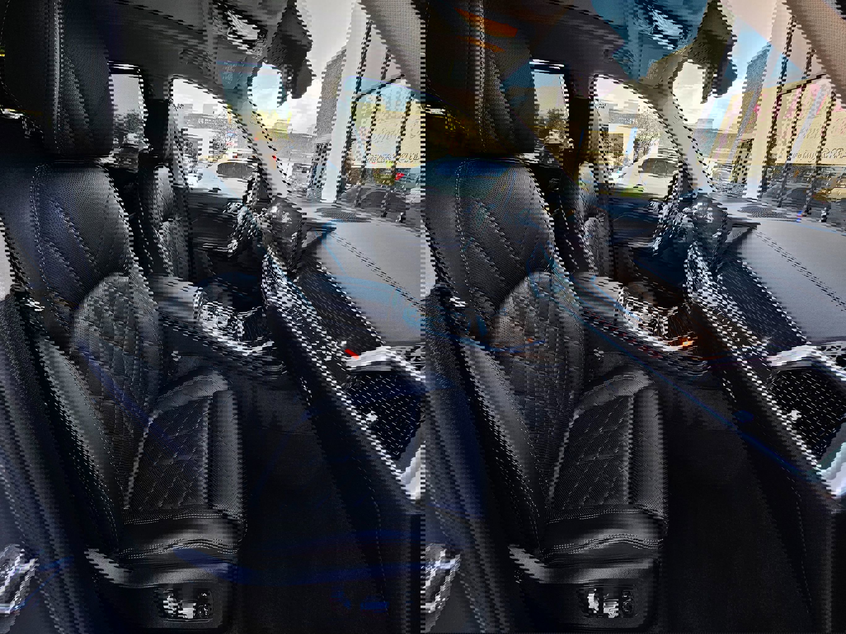 Used 2025 BMW X7 xDrive40i image 36