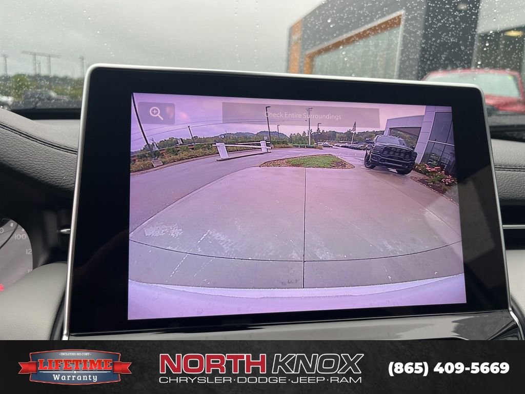 Used 2024 Jeep Compass Limited image 10