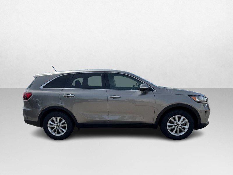 Used 2019 Kia Sorento L FWD image 4