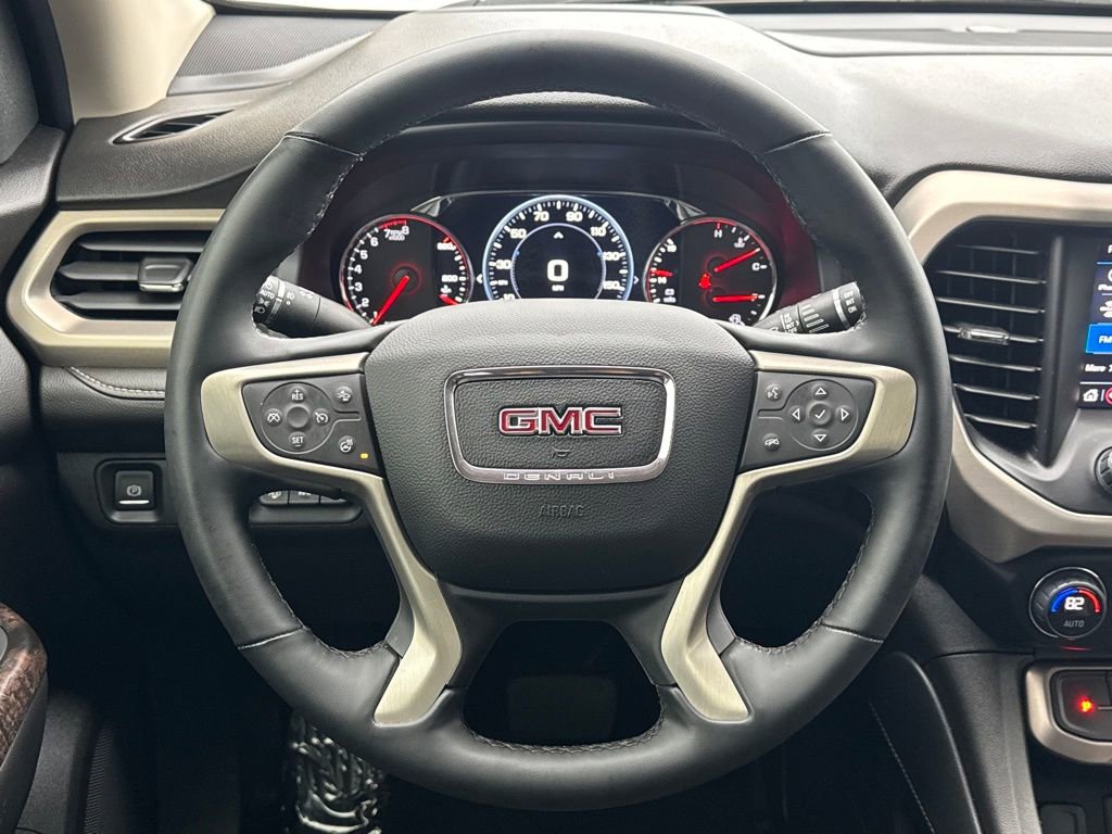 Used 2023 GMC Acadia Denali image 18