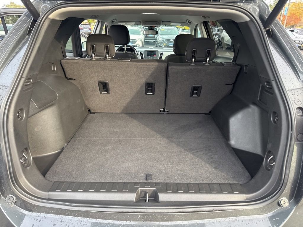 Used 2020 Chevrolet Equinox LT w/ Driver Convenience Package image 12