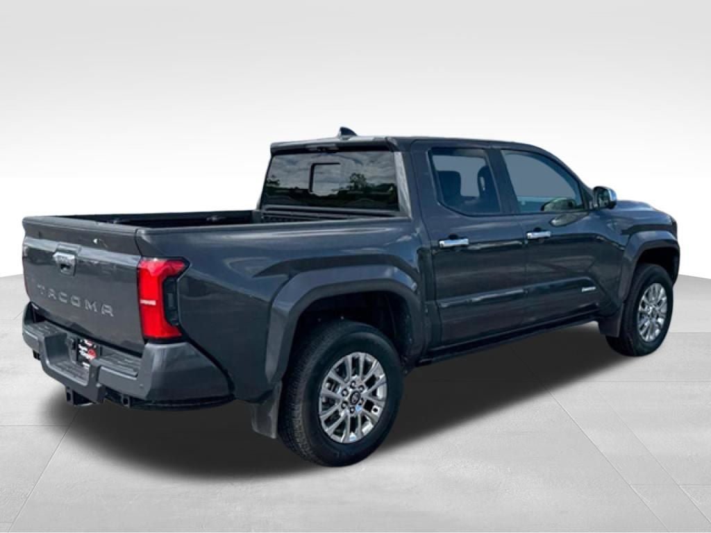 Used 2024 Toyota Tacoma Limited w/ Limited Package (LT) AWD/4WD image 6