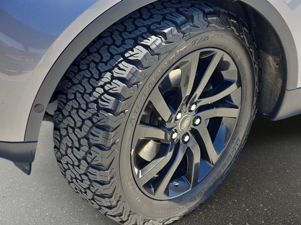 Used 2020 Land Rover Discovery HSE AWD/4WD image 38