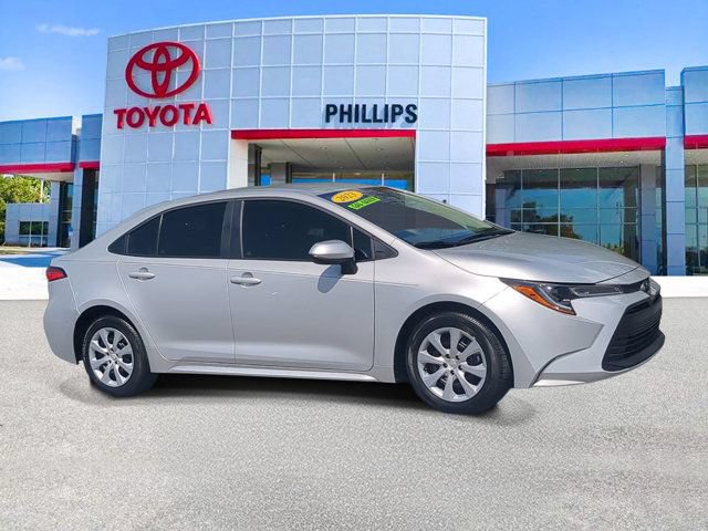 Used 2023 Toyota Corolla LE FWD image 1