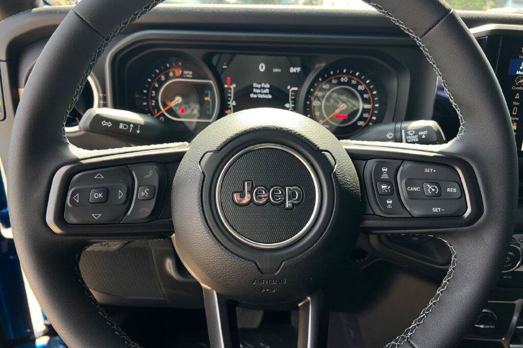 New 2026 Jeep Gladiator Sport AWD/4WD image 23
