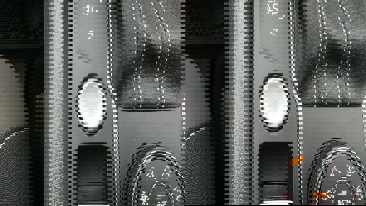 Used 2022 Volkswagen Atlas SEL Premium image 36