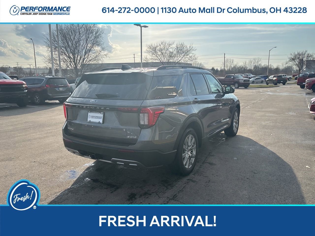 Used 2025 Ford Explorer Active w/ Active Comfort Package image 4