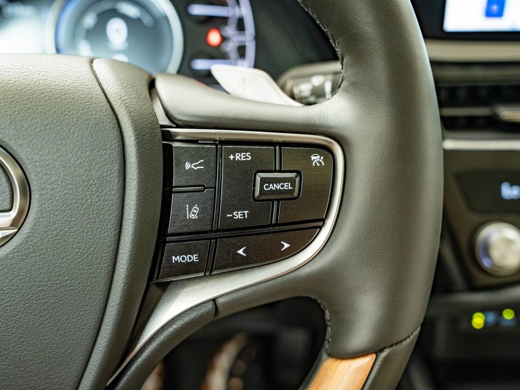 Certified 2024 Lexus ES 300h Ultra Luxury FWD image 28