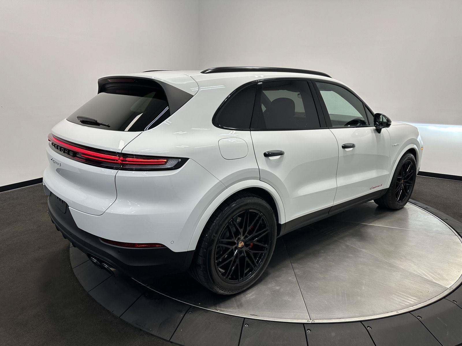 Certified 2026 Porsche Cayenne S AWD/4WD image 7