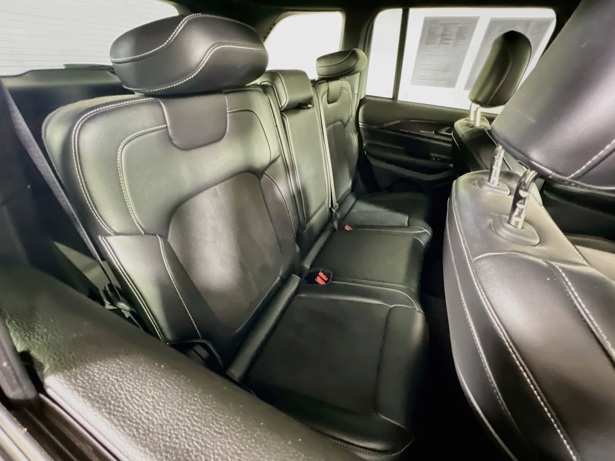 Used 2023 Jeep Grand Cherokee Altitude AWD/4WD image 26