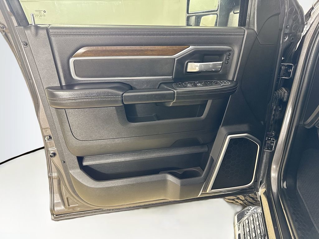 Certified 2024 RAM 3500 Laramie AWD/4WD image 11