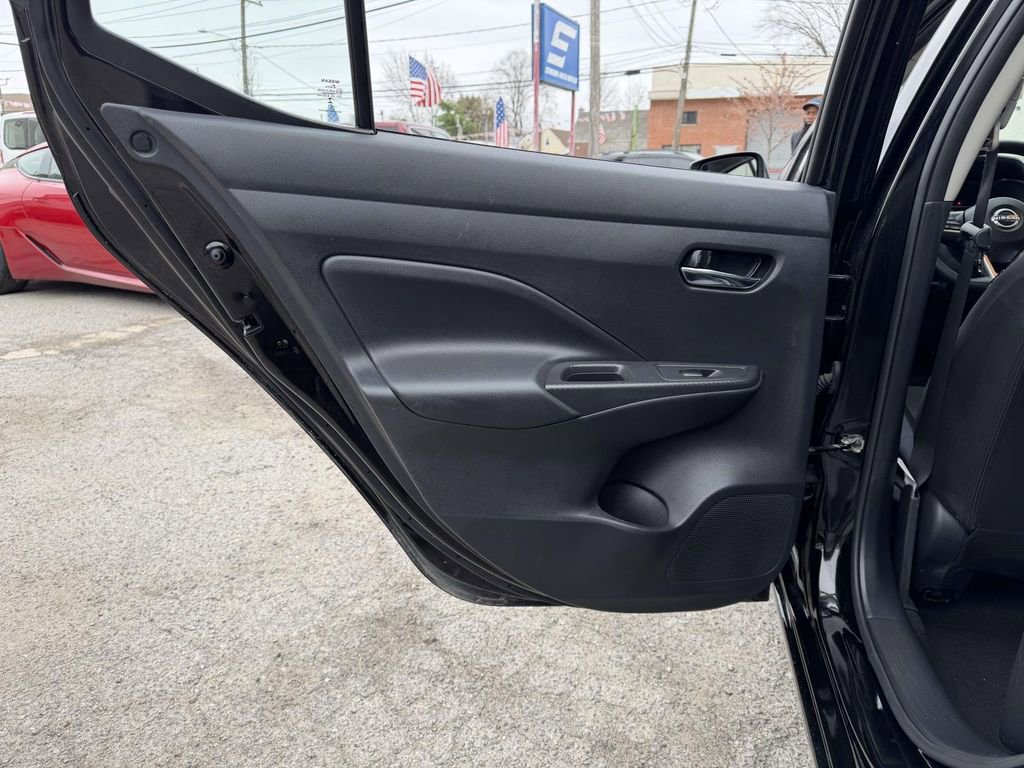 Used 2025 Nissan Versa SV image 16