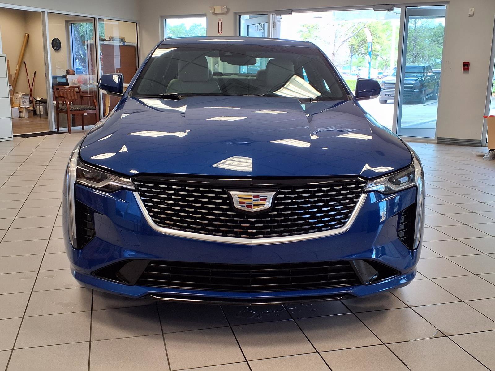 Certified 2022 Cadillac CT4 Luxury RWD image 7