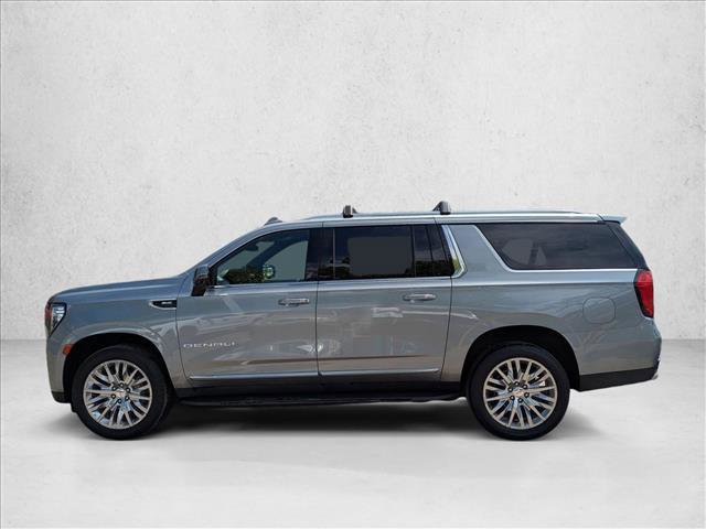 Used 2023 GMC Yukon XL Denali AWD/4WD image 8