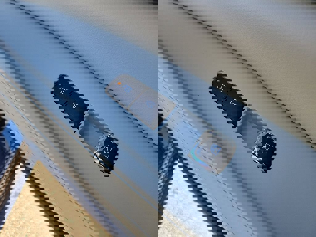 New 2026 Kia Carnival EX FWD image 11