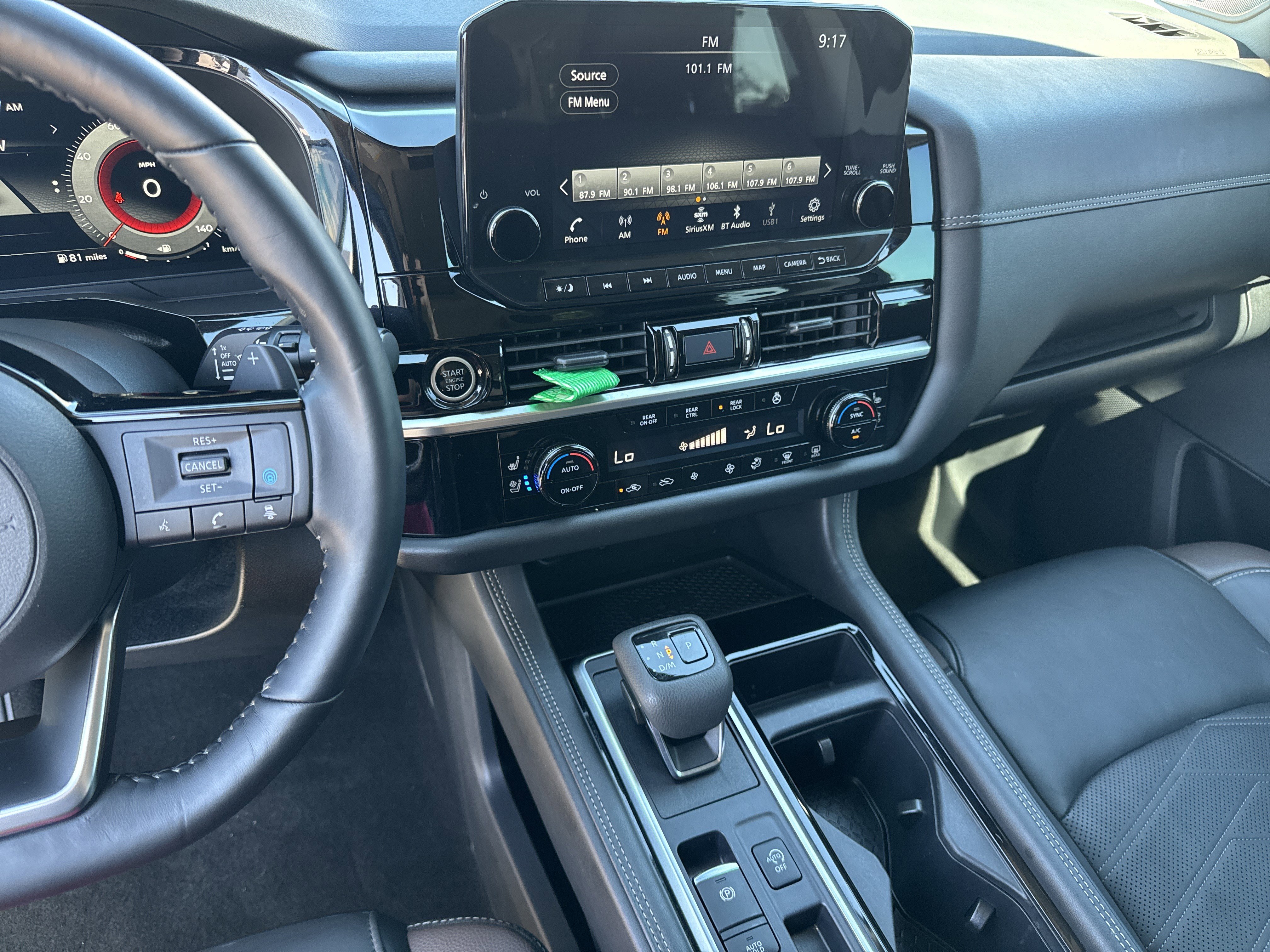 Used 2023 Nissan Pathfinder Platinum image 34