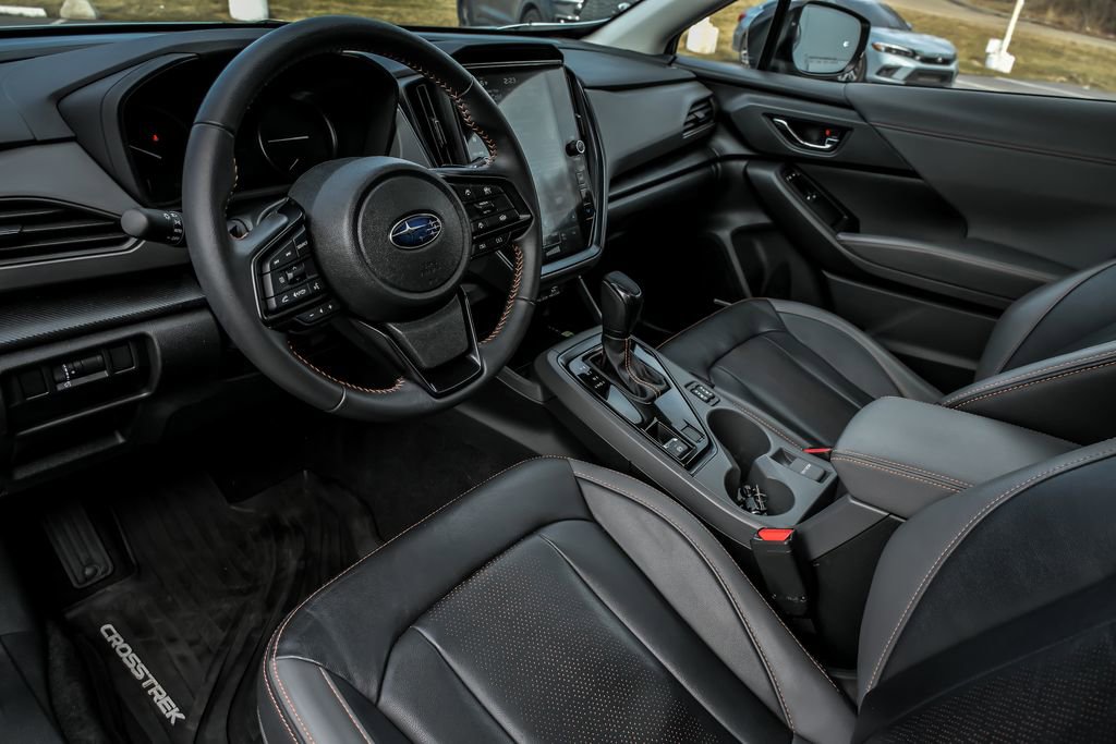 Used 2024 Subaru Crosstrek 2.5i Limited w/ Crosstrek Mirror Package AWD/4WD image 13