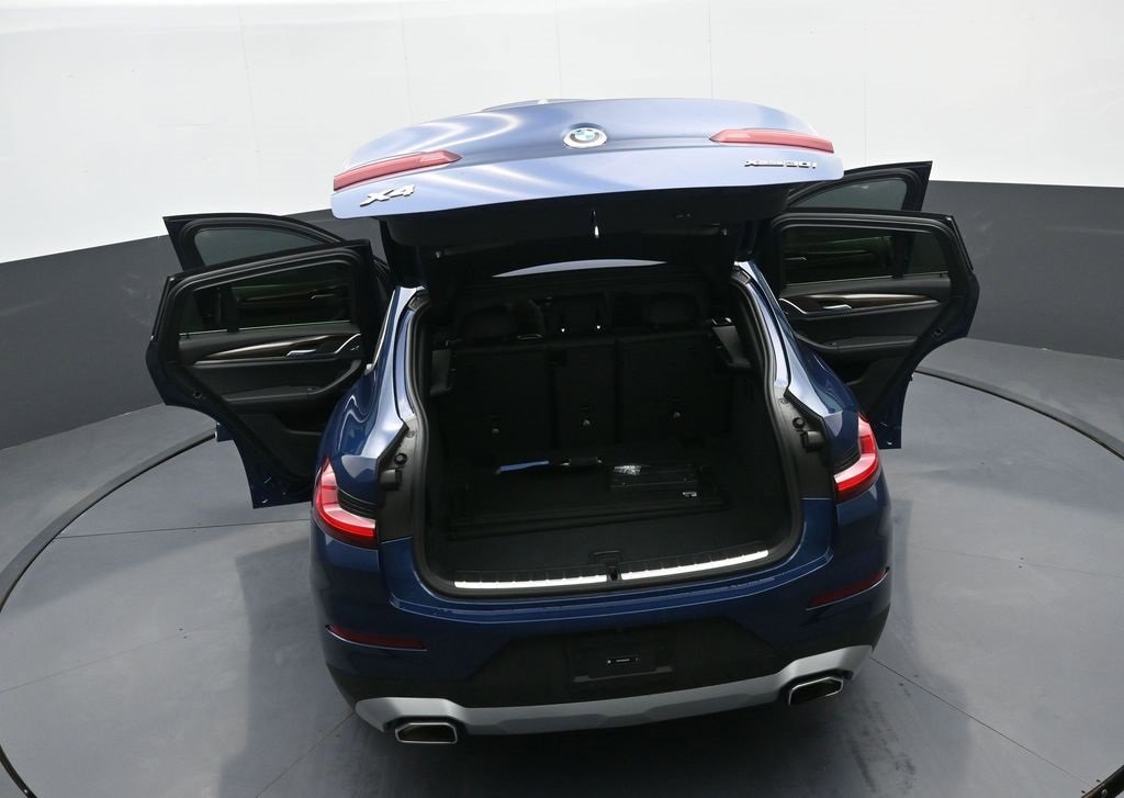 Used 2025 BMW X4 xDrive30i w/ Premium Package image 42
