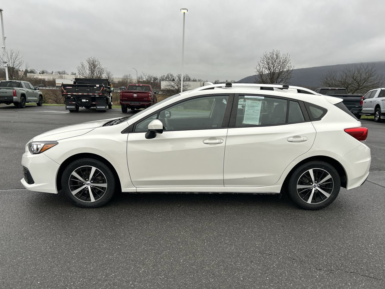 Used 2023 Subaru Impreza Premium image 4