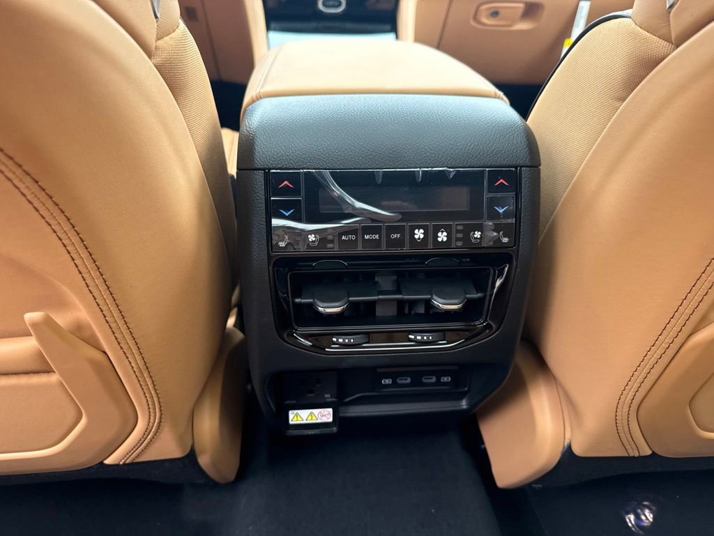 New 2026 Jeep Grand Cherokee Summit AWD/4WD image 25