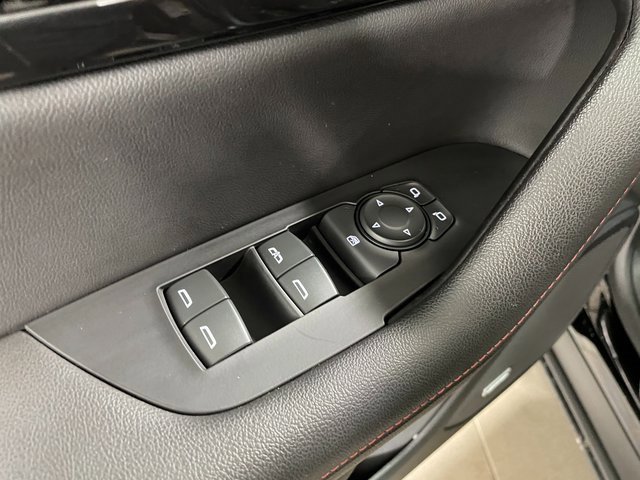 Used 2023 Chevrolet Blazer RS image 20