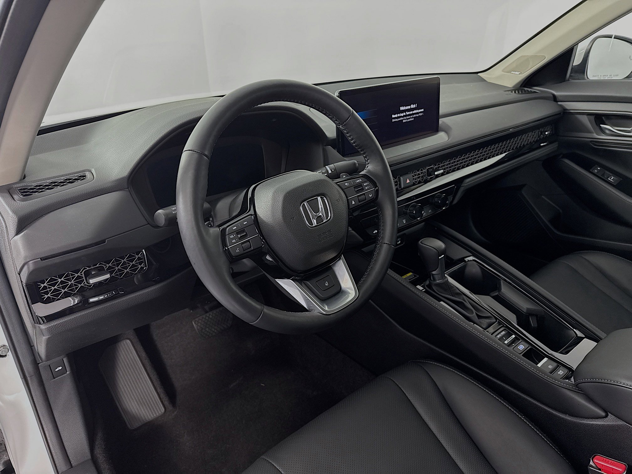 Certified 2025 Honda Accord Touring image 9