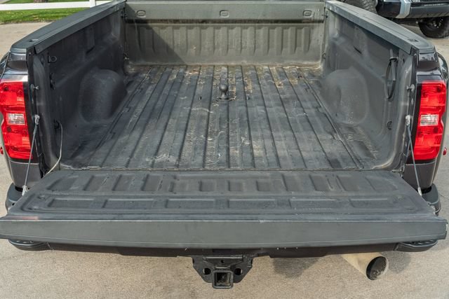 Used 2015 GMC Sierra 3500 Denali w/ Duramax Plus Package AWD/4WD image 10