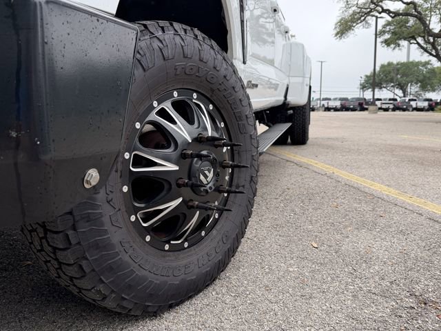 Used 2025 Ford F350 Lariat w/ Lariat Ultimate Package AWD/4WD image 8