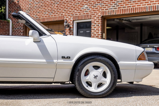 Used 1993 Ford Mustang LX RWD image 11
