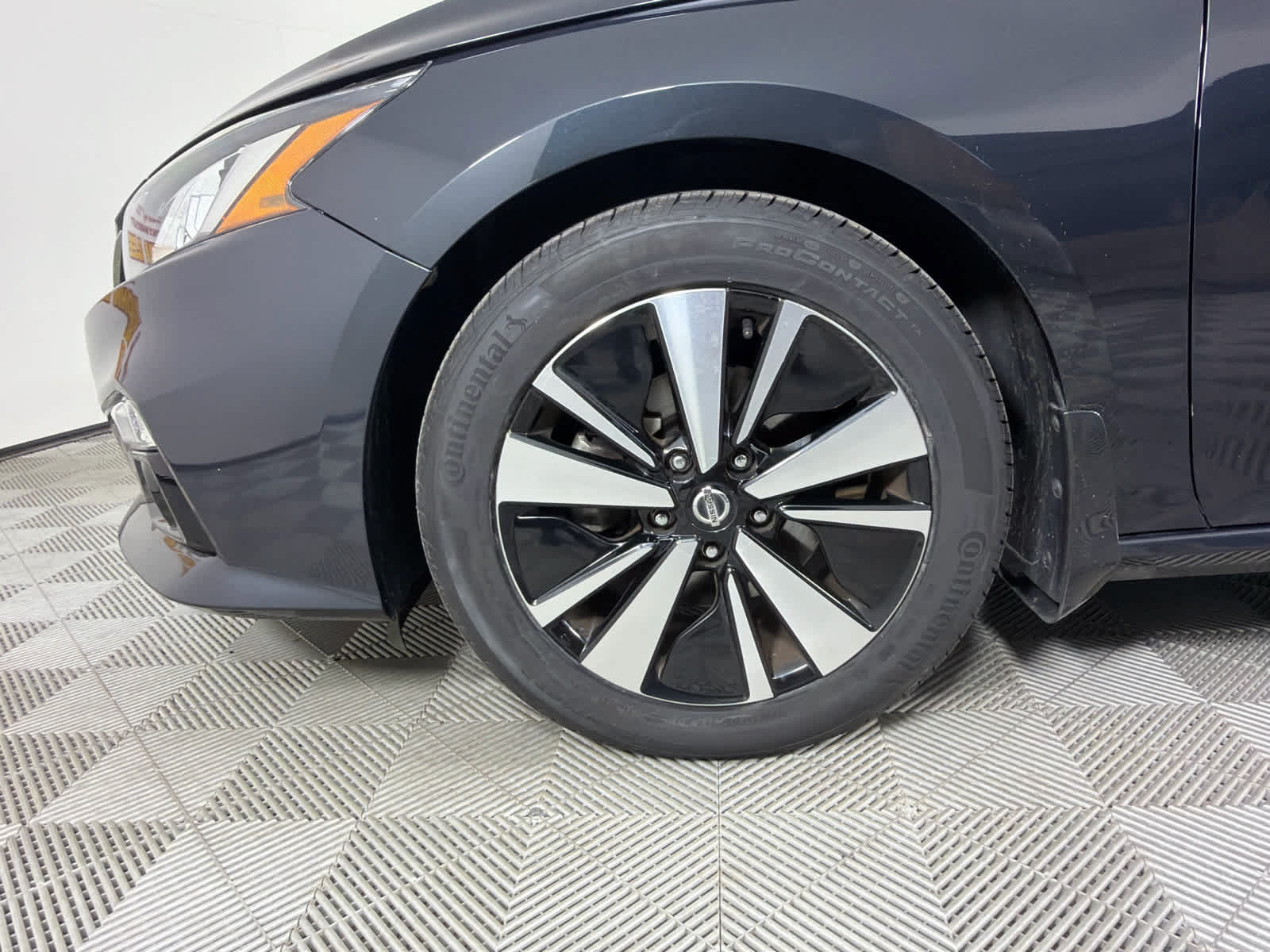 Used 2021 Nissan Altima 2.5 SL FWD image 10