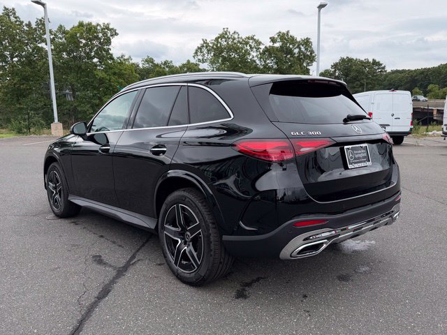 New 2027 Mercedes-Benz GLC 300 4MATIC image 5