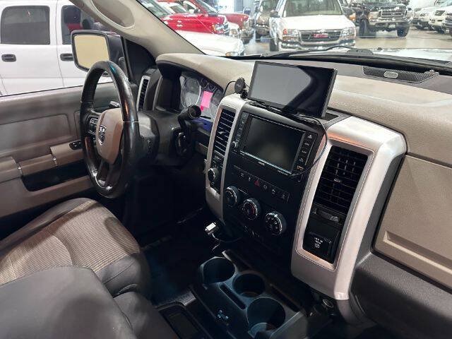 Used 2012 RAM 2500 SLT w/ Technology Group AWD/4WD image 19