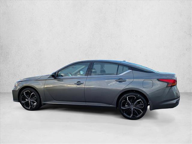 Used 2025 Nissan Altima 2.5 SR image 9