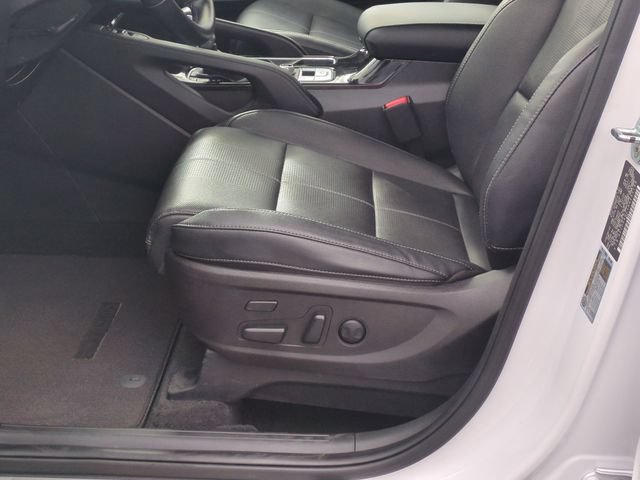 Certified 2022 Kia Telluride SX w/ Towing Package FWD image 16